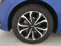 Käytetty Renault Clio V Techno 100 HP (73 kW) 2025 Sininen Sedan