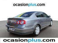 Usado VW Passat Highline 140 CV (102 kW) 2005 Plateado Berlina