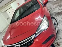 Usado Opel Astra Dynamic 150 CV (110 kW) 2017 Rojo Berlina