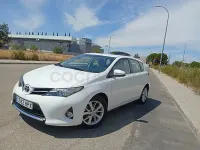 Usado Toyota Auris Active 132 CV (97 kW) 2013 Blanco Berlina