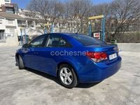Usado Chevrolet Cruze LS 124 CV (91 kW) 2011 Azul Berlina