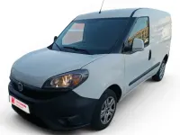 Usado Fiat Doblò 95 CV (69 kW) 2021 Blanco Monovolumen