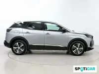 Usado Peugeot 3008 Allure 131 CV (96 kW) 2024 Gris SUV