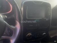 Usado Renault Clio GrandTour 90 CV (66 kW) 2016 Blanco Familiar