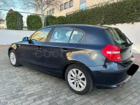 Usado BMW 118 143 CV (105 kW) 2010 Azul Utilitario