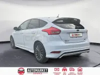 Usado Ford Focus ST-Line 125 CV (91 kW) 2018 Blanco Berlina