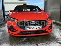 Usado Ford Focus ST-Line 125 CV (91 kW) 2025 Rojo Berlina