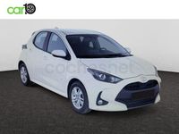 Usado Toyota Yaris Hybrid Business Edition 116 CV (85 kW) 2022 Blanco Berlina