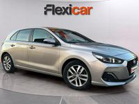 Usado Hyundai i30 120 CV (88 kW) 2019 Gris Utilitario