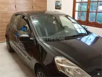 Usado Renault Clio II Authentique 75 CV (55 kW) 2011 Negro Berlina