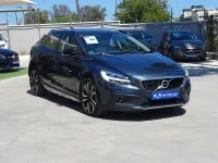 Usado Volvo V40 CC 120 CV (88 kW) 2019 Azul Familiar