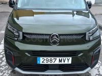 Begagnad Citroën Berlingo 130 HK (95 kW) 2024 Grön Minibuss