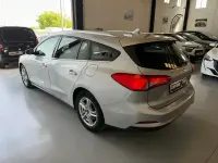 Usado Ford Focus Trend 100 CV (73 kW) 2019 Gris