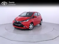 Usado Toyota Aygo X-play 69 CV (50 kW) 2018 Rojo Utilitario