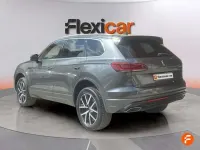 Usado VW Touareg R-line 286 CV (210 kW) 2022 Gris SUV