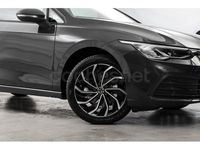 Usado VW Golf VIII Life 110 CV (80 kW) 2024 Gris / plata Berlina