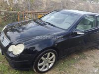 Usado Mercedes C230 197 CV (144 kW) 2002 Negro Berlina