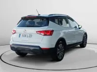 Usado Seat Arona Style 111 CV (81 kW) 2022 Blanco SUV