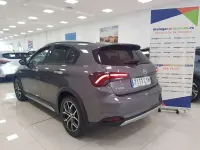 Usado Fiat Tipo Cross 99 CV (72 kW) 2022 Gris Utilitario