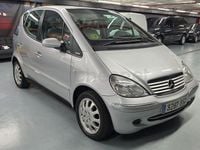 Usado Mercedes A160 Elegance 102 CV (75 kW) 2002 Gris / plata Monovolumen