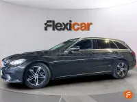 Usado Mercedes C200 160 CV (117 kW) 2021 Gris / plata Familiar