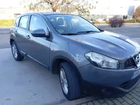Usado Nissan Qashqai Premium Edition 106 CV (77 kW) 2010 Gris SUV