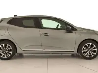Usado Renault Clio Techno 101 CV (74 kW) 2025 Utilitario