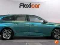 Usado Peugeot 308 Allure 131 CV (96 kW) 2022 Verde Utilitario
