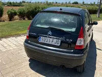 Usado Citroën C3 61 CV (44 kW) 2006 Negro Berlina