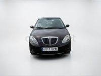 Usado Lancia Ypsilon 77 CV (56 kW) 2009 Granate Utilitario