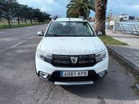 Usado Dacia Sandero Comfort 90 HP (66 kW) 2018 Branco Sedan
