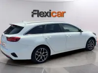 Usado Kia Ceed 120 CV (88 kW) 2022 Blanco Utilitario