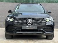 Usado Mercedes GLC300 245 CV (180 kW) 2021 Gris / plata SUV