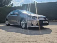 Usado Toyota Corolla Active 122 CV (89 kW) 2022 Gris / plata Berlina