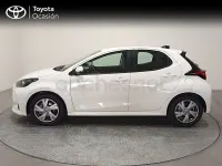 Usado Toyota Yaris Hybrid Active 116 CV (85 kW) 2025 Blanco Berlina
