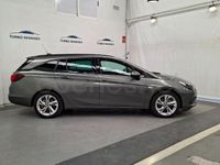 Usado Opel Astra Ultimate 145 CV (106 kW) 2020 Gris / plata Familiar