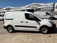 Usado Citroën Berlingo 75 CV (55 kW) 2018 Blanco Monovolumen