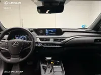 Usado Lexus UX Business Edition 184 CV (135 kW) 2022 Gris / plata SUV