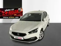 Usado Seat Leon Style 110 CV (80 kW) 2024 Blanco Berlina