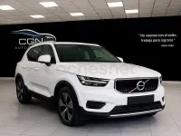Usado Volvo XC40 Momentum 163 CV (119 kW) 2021 Blanco SUV