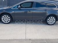 Usado Opel Astra Sportive 136 CV (100 kW) 2014 Gris / plata Familiar