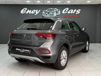Usado VW T-Roc 110 CV (80 kW) 2023 Gris / plata SUV