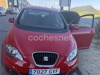 Usado Seat Altea XL Ecomotive 105 CV (77 kW) 2010 Rojo Monovolumen