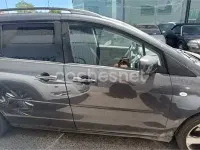 Usado Mazda 5 Active 110 CV (80 kW) 2006 Gris / plata Monovolumen