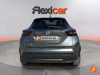 Usado Nissan Juke N-Connecta 114 CV (83 kW) 2024 Gris / plata SUV