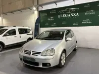 Usado VW Golf IV Trendline 102 CV (75 kW) 2005 Gris Utilitario