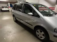Usado Seat Alhambra Stella 115 CV (84 kW) 2004 Gris / plata Monovolumen