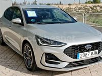 Usado Ford Focus ST-Line X 125 CV (91 kW) 2023 Gris / plata Berlina