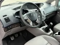 Usado SsangYong Rodius Limited 178 CV (130 kW) 2017 Gris Monovolumen
