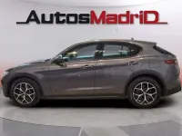 Usado Alfa Romeo Stelvio Sprint 190 CV (139 kW) 2021 Gris SUV